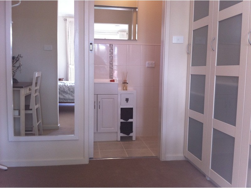 86 Hawthory  Road, Kilsyth VIC 3137