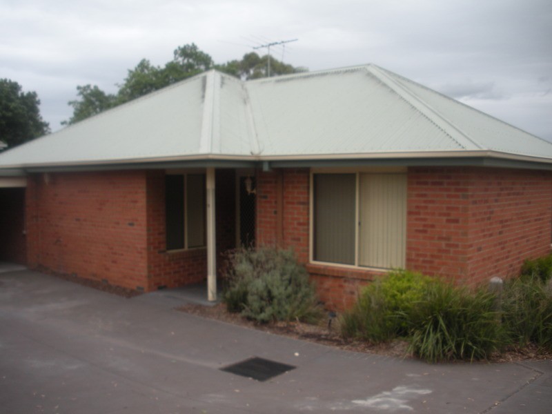 2/40-42 Newman  Road, Mooroolbark VIC 3138