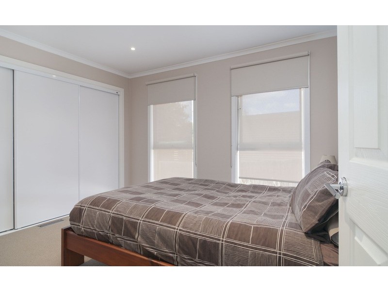 28 Swinburne Avenue, Mooroolbark VIC 3138