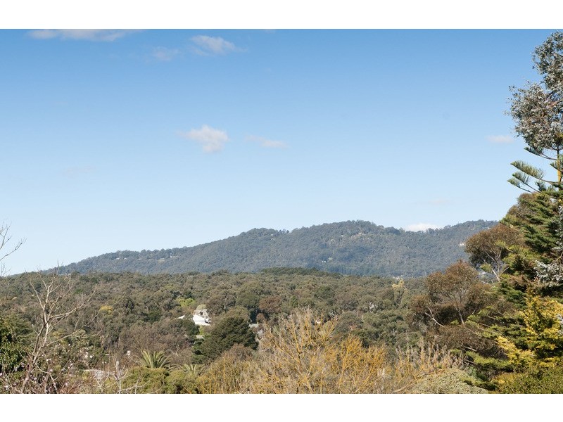 22 Elms Road, Mooroolbark VIC 3138