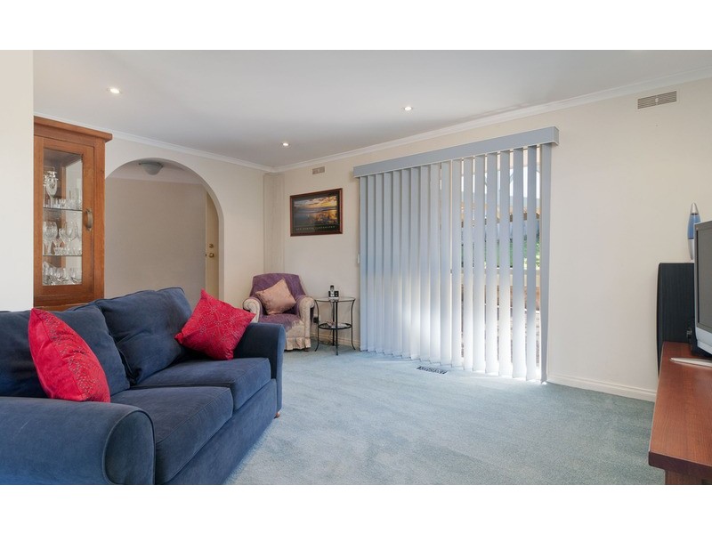 63 Woodville Road, Mooroolbark VIC 3138