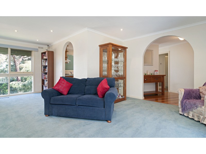 63 Woodville Road, Mooroolbark VIC 3138
