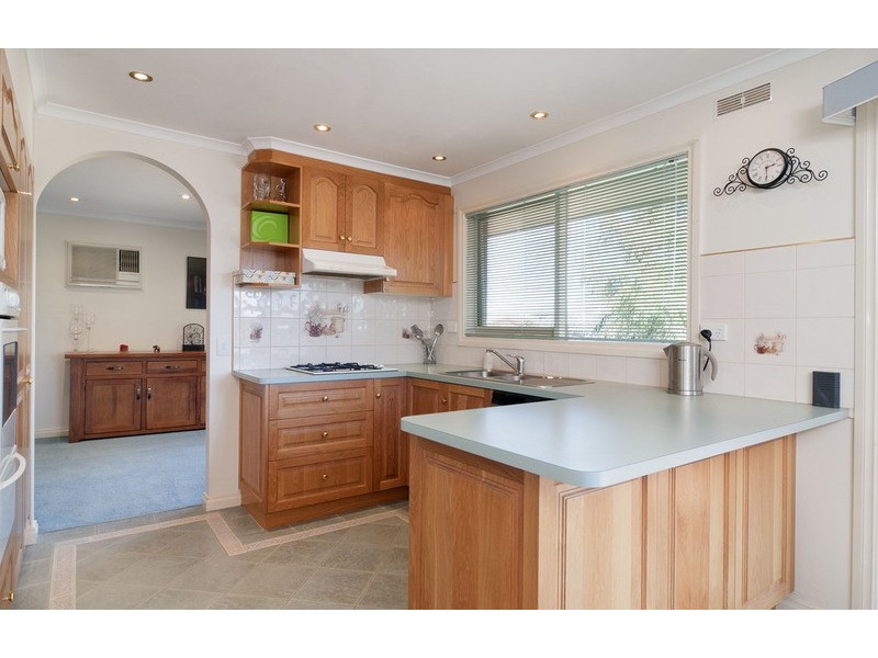 63 Woodville Road, Mooroolbark VIC 3138