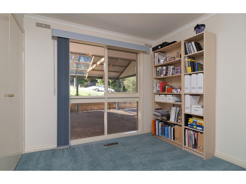 63 Woodville Road, Mooroolbark VIC 3138