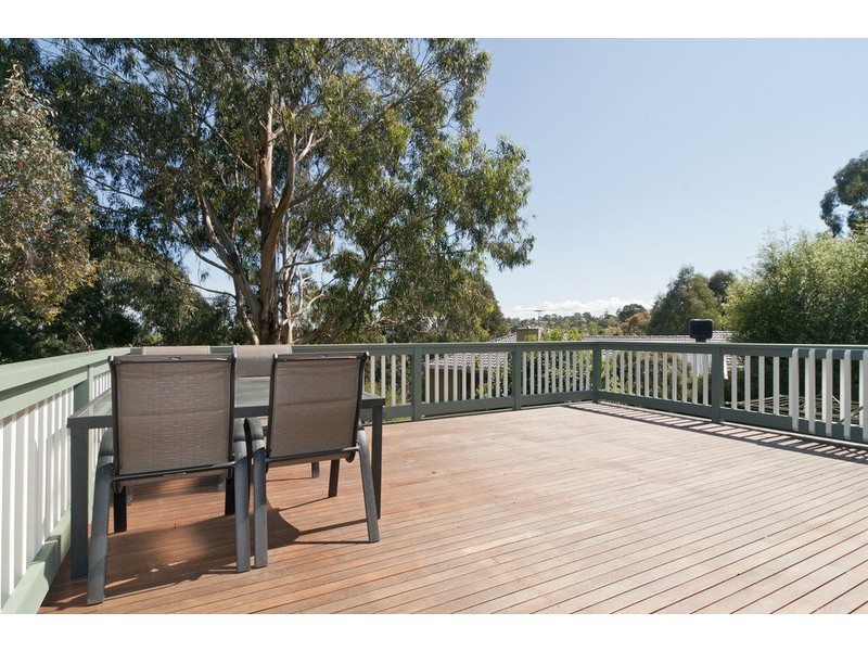 63 Woodville Road, Mooroolbark VIC 3138