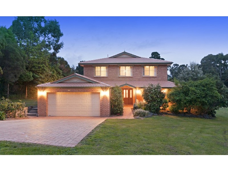 4 Laura  Lane, Mooroolbark VIC 3138