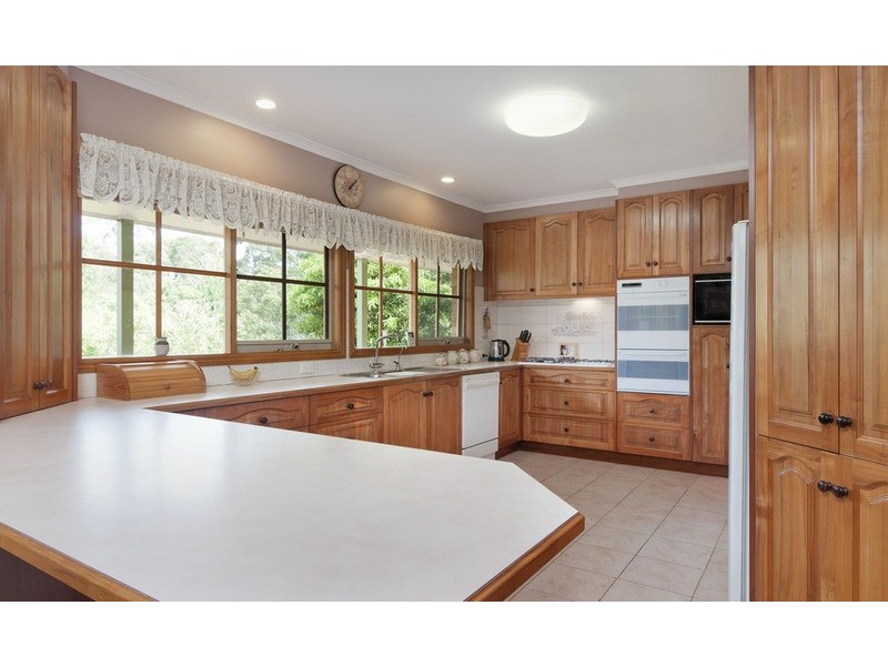 4 Laura  Lane, Mooroolbark VIC 3138
