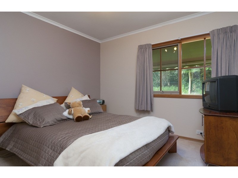 4 Laura  Lane, Mooroolbark VIC 3138