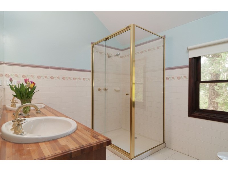 122 Cardigan Road, Mooroolbark VIC 3138