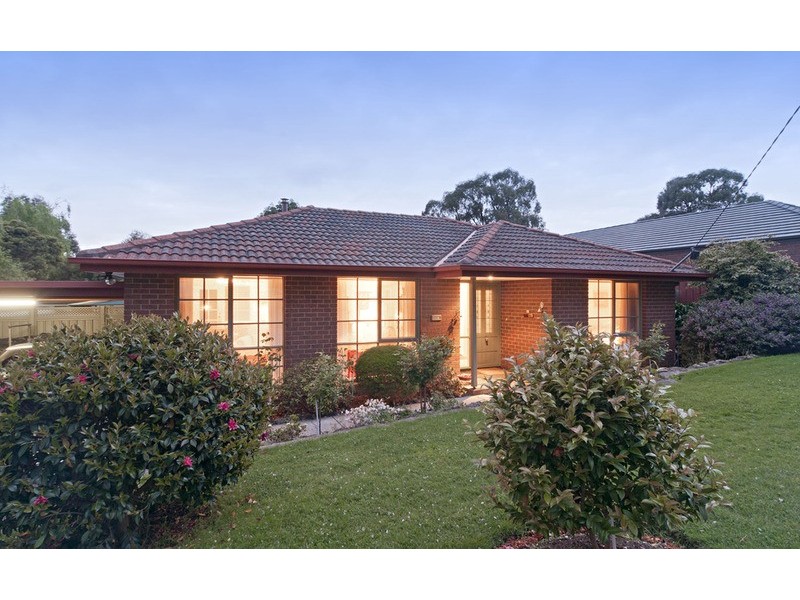 203 Cambridge Road, Mooroolbark VIC 3138