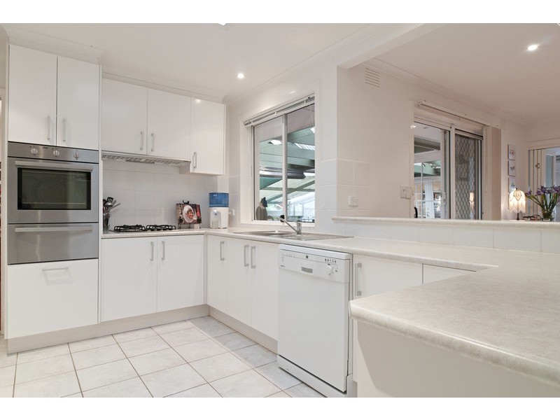 203 Cambridge Road, Mooroolbark VIC 3138