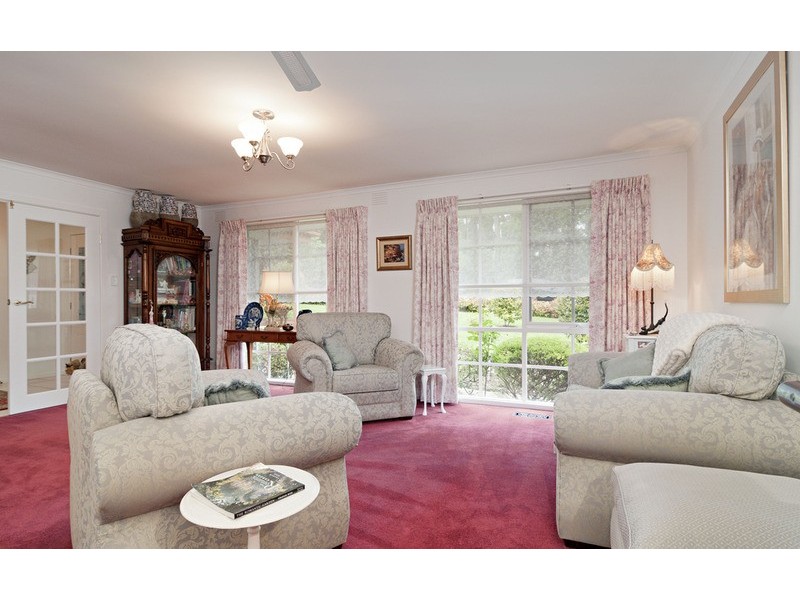 203 Cambridge Road, Mooroolbark VIC 3138