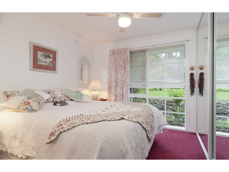 203 Cambridge Road, Mooroolbark VIC 3138