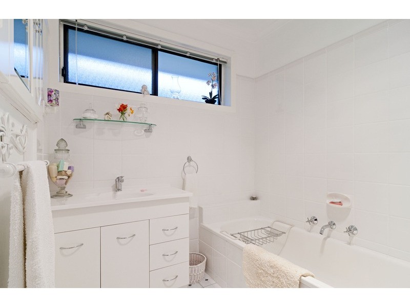 203 Cambridge Road, Mooroolbark VIC 3138