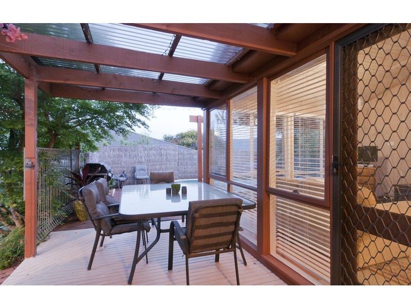 16 Maralee Drive, Mooroolbark VIC 3138