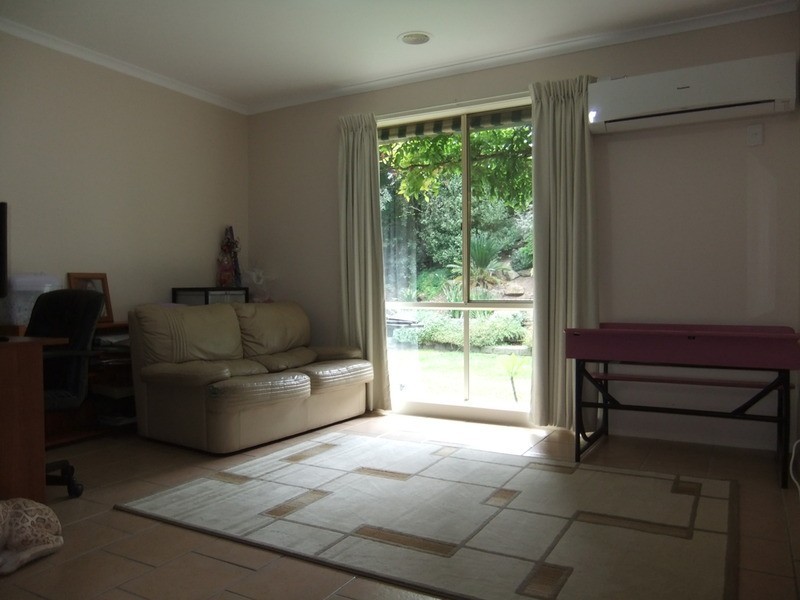 9 Green  Street, Mooroolbark VIC 3138
