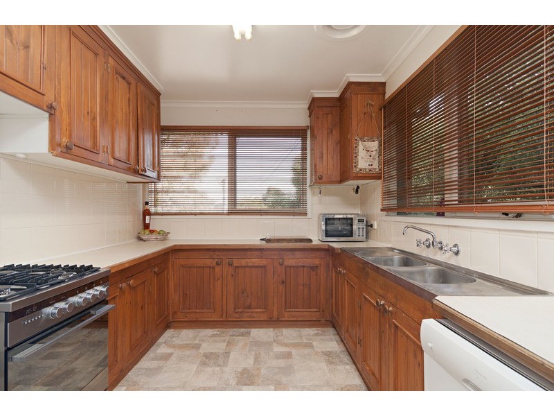 3 Alawara Drive, Mooroolbark VIC 3138