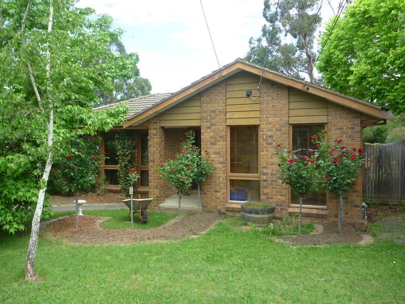 12 Coolaroo Court, Mooroolbark VIC 3138