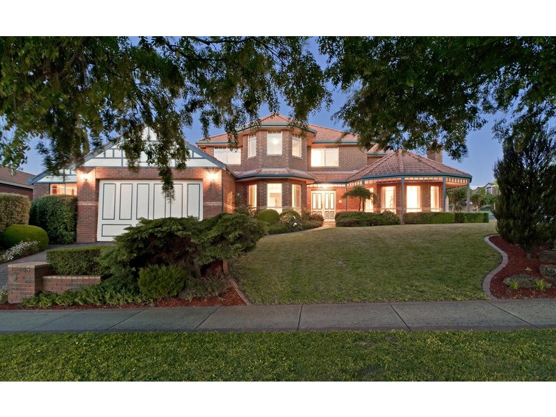 25-27 Yarraridge Drive, Chirnside Park VIC 3116