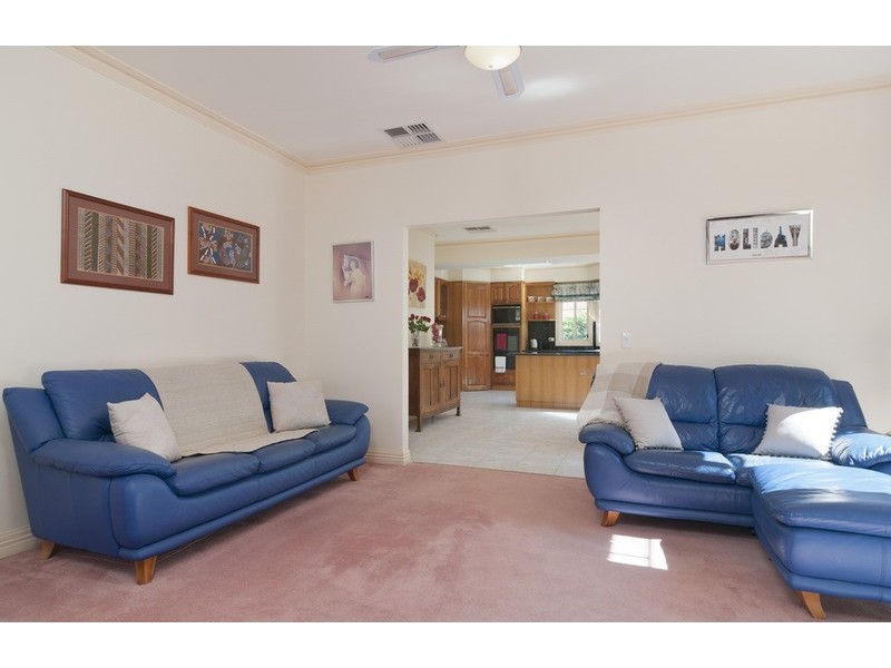 25-27 Yarraridge Drive, Chirnside Park VIC 3116