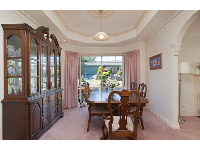 25-27 Yarraridge Drive, Chirnside Park VIC 3116