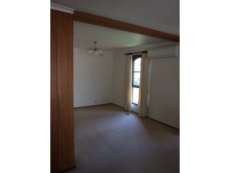 71 Manchester Road, Mooroolbark VIC 3138