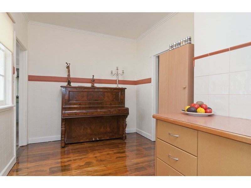 10 Charles Street, Mooroolbark VIC 3138
