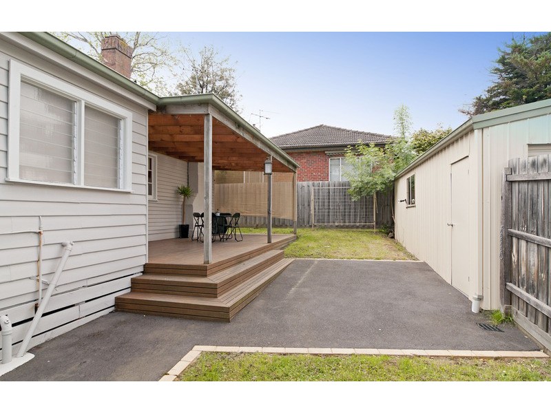 10 Charles Street, Mooroolbark VIC 3138