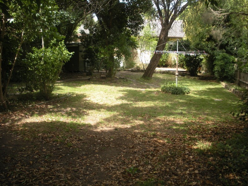 6 Alfrick  Road, Croydon VIC 3136