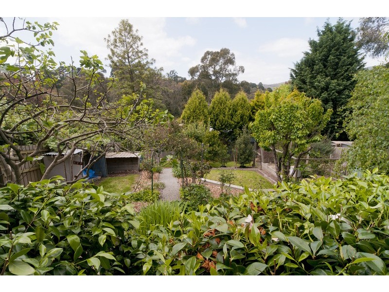 52 Johns Crescent, Mount Evelyn VIC 3796