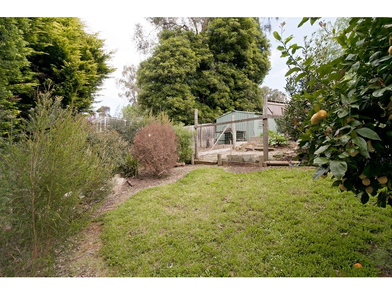 52 Johns Crescent, Mount Evelyn VIC 3796