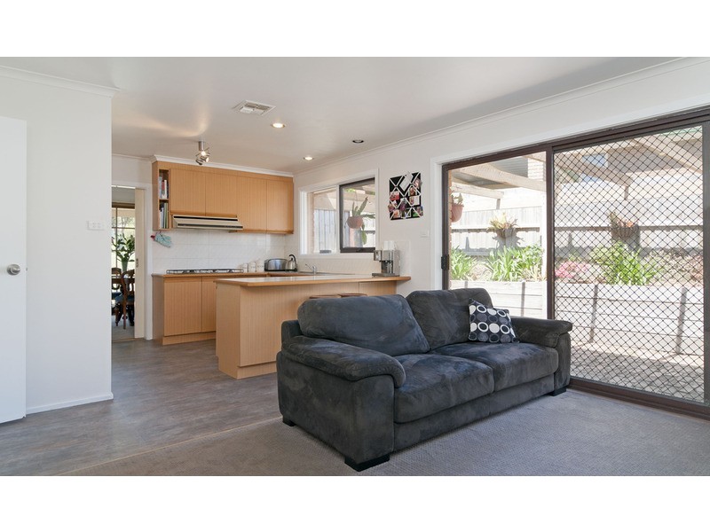 56 Barker Drive, Mooroolbark VIC 3138
