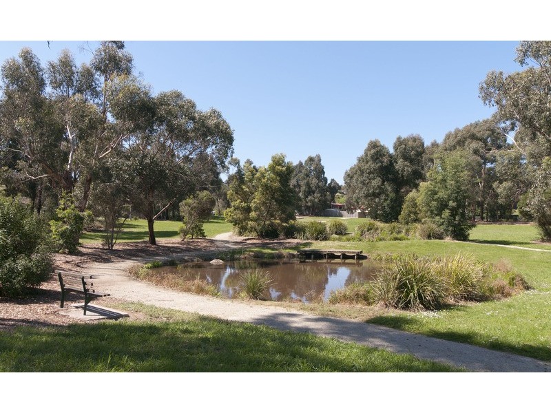 56 Barker Drive, Mooroolbark VIC 3138