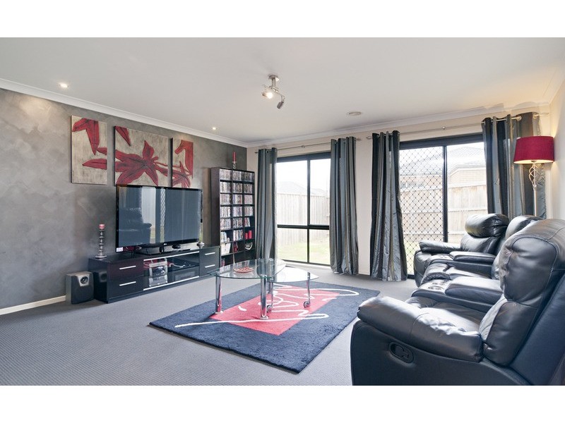 8 Bayview Rise, Bayswater North VIC 3153