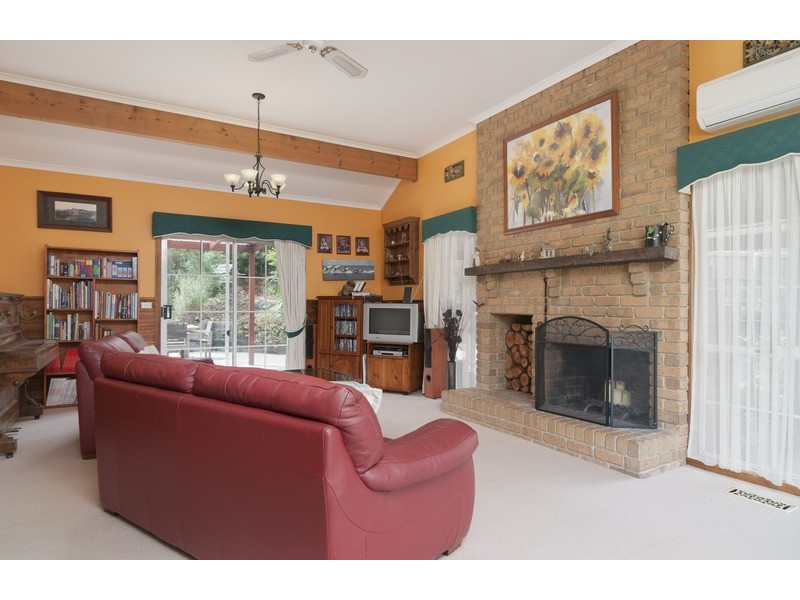 10 Graneby Rise, Mount Evelyn VIC 3796