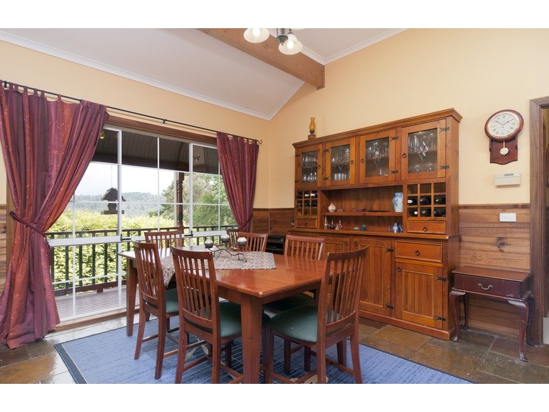 10 Graneby Rise, Mount Evelyn VIC 3796