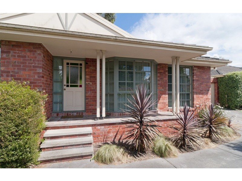 2/61 Exeter Road, Croydon North VIC 3136