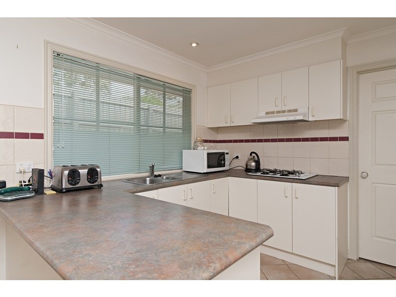 2/61 Exeter Road, Croydon North VIC 3136