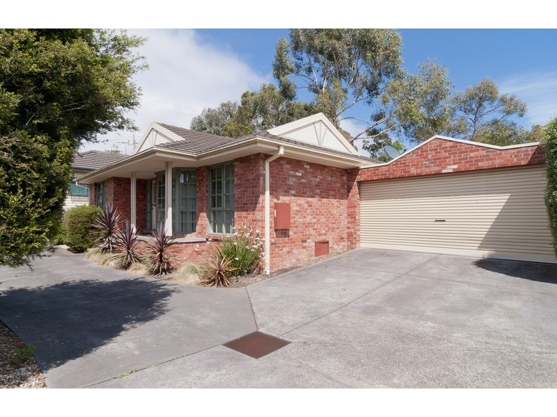 2/61 Exeter Road, Croydon North VIC 3136