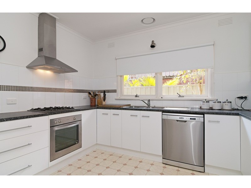 38 Sweetland Road, Mooroolbark VIC 3138