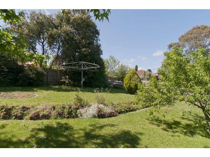 38 Sweetland Road, Mooroolbark VIC 3138