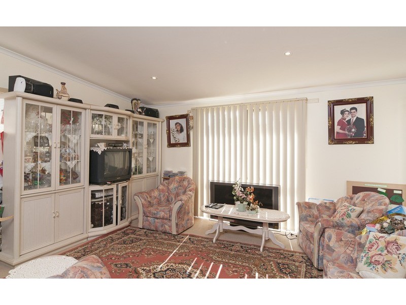 17 Parkland Avenue, Chirnside Park VIC 3116