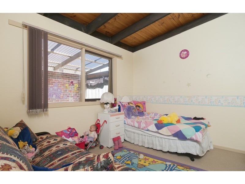 17 Parkland Avenue, Chirnside Park VIC 3116