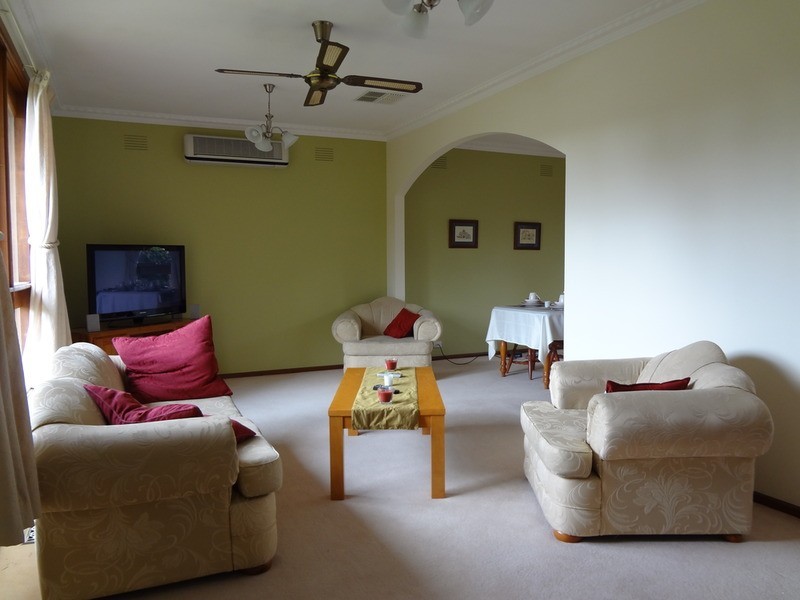 5 Ross Pincott Drive, Mooroolbark VIC 3138