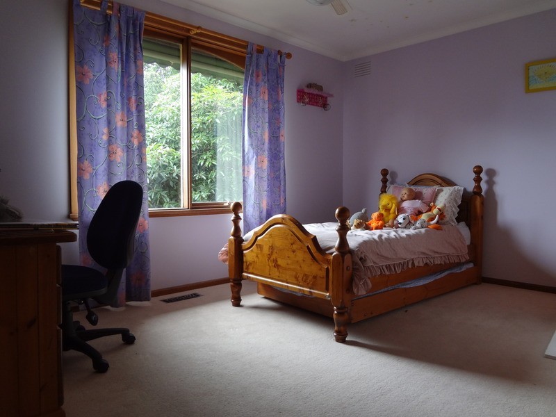 5 Ross Pincott Drive, Mooroolbark VIC 3138