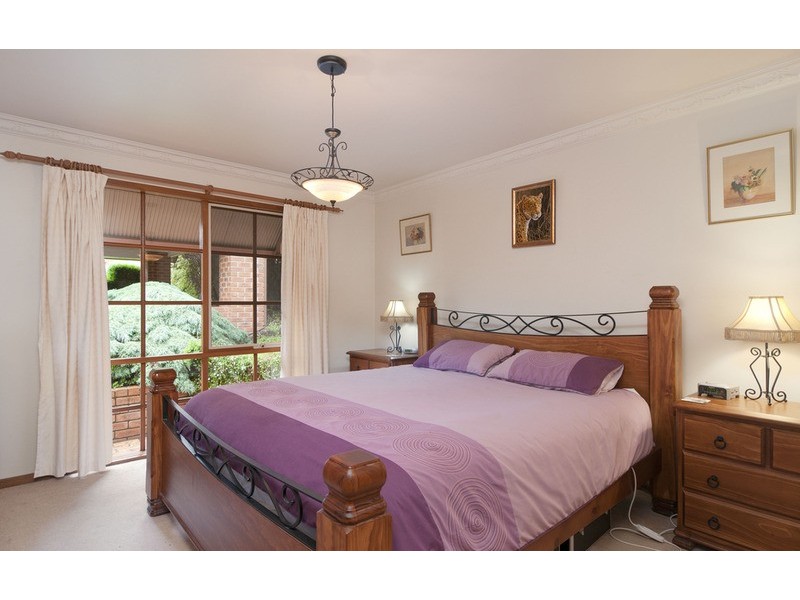 2 Christa Court, Lilydale VIC 3140