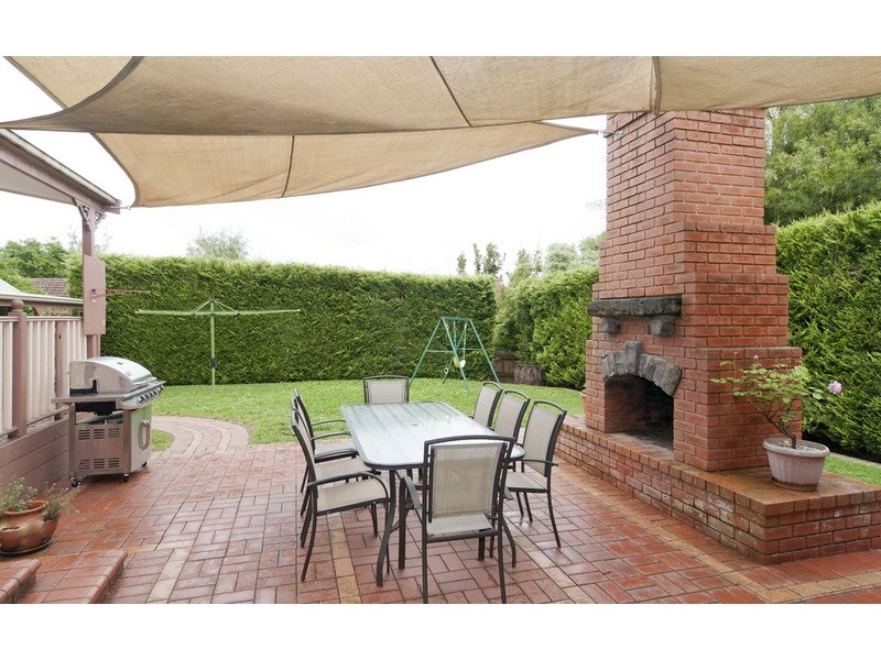 2 Christa Court, Lilydale VIC 3140