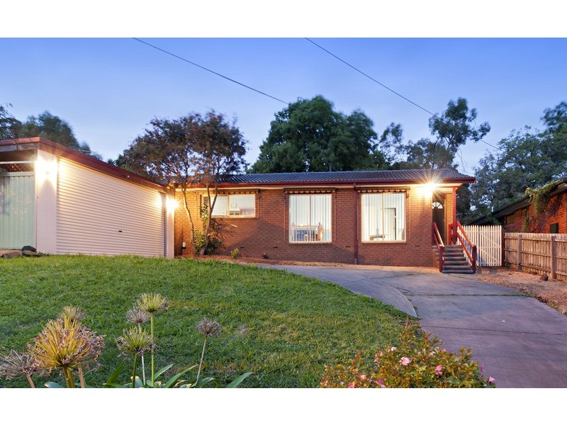 6 Edward Road, Chirnside Park VIC 3116