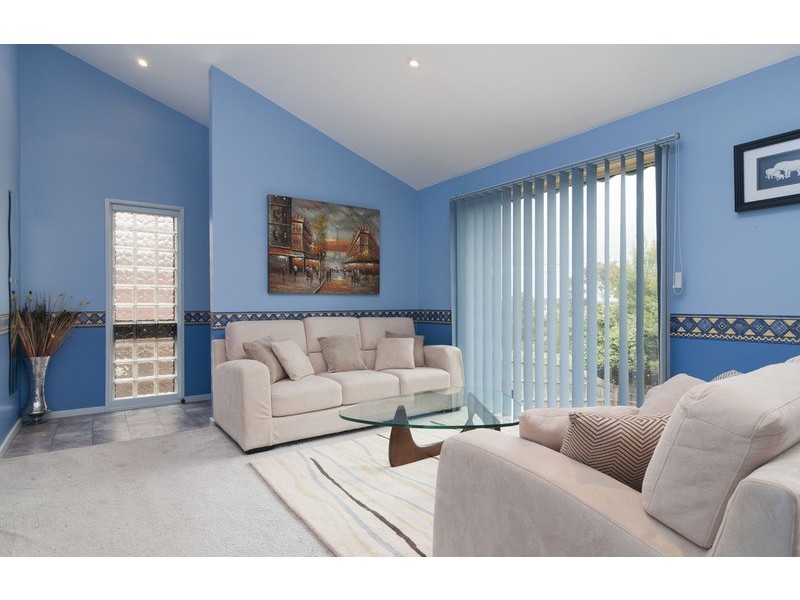 6 Edward Road, Chirnside Park VIC 3116