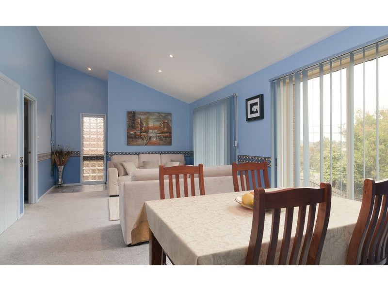 6 Edward Road, Chirnside Park VIC 3116